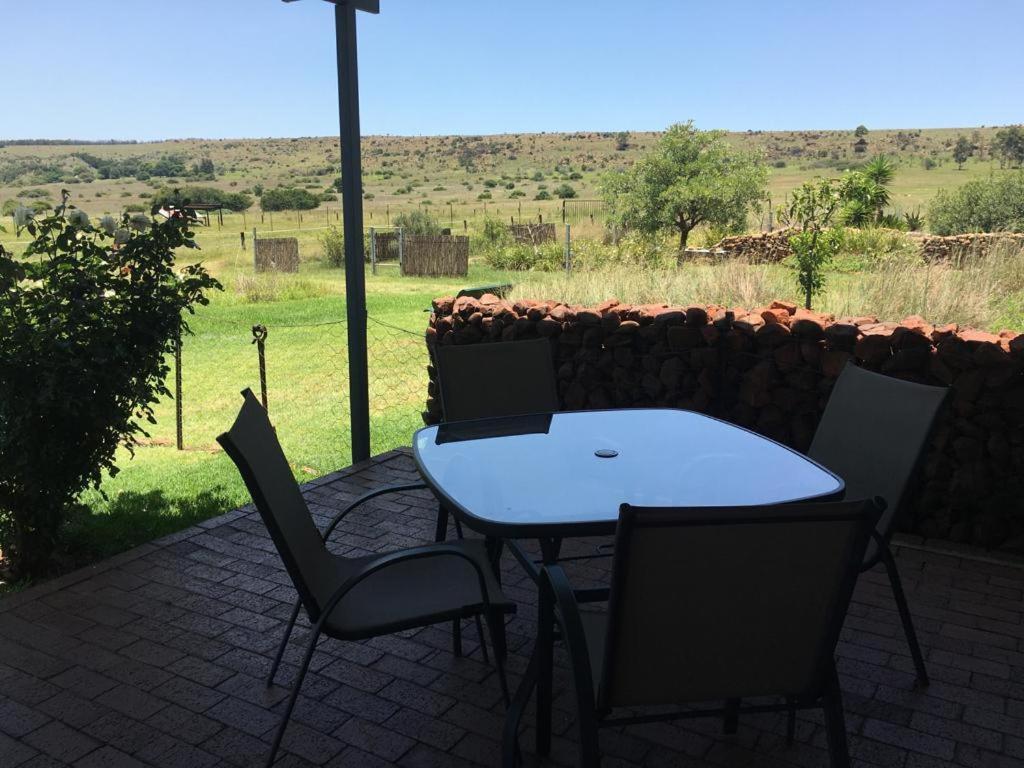 Sanctuary Life Guest Farm Hotell Magaliesburg Exteriör bild