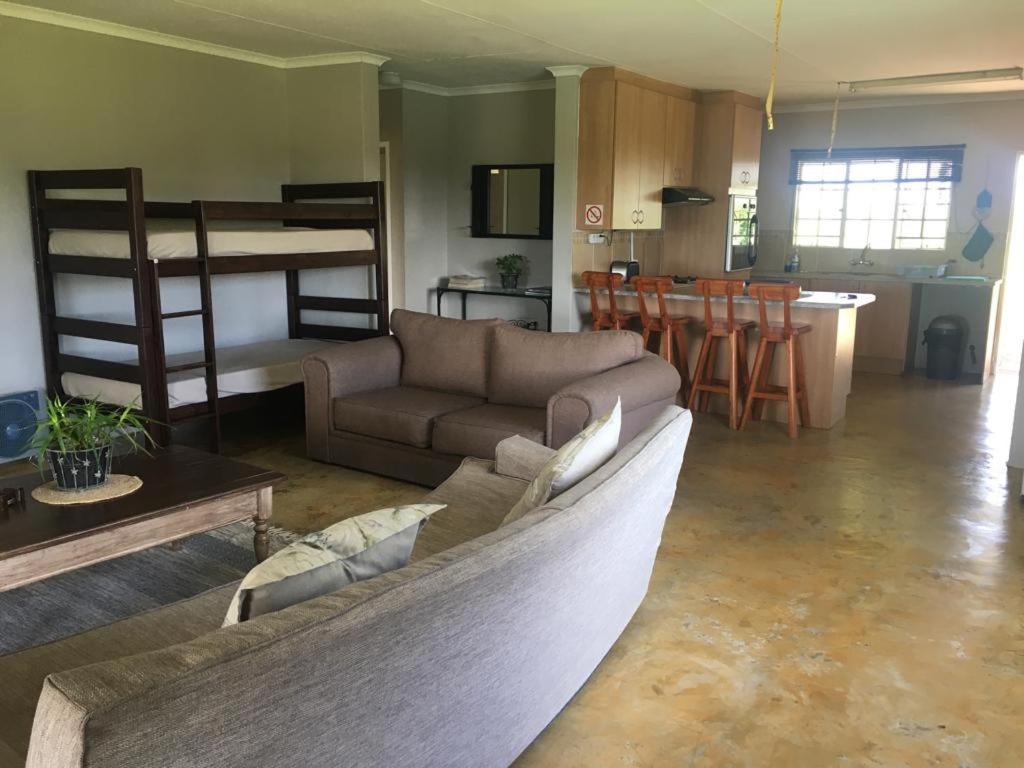 Sanctuary Life Guest Farm Hotell Magaliesburg Exteriör bild